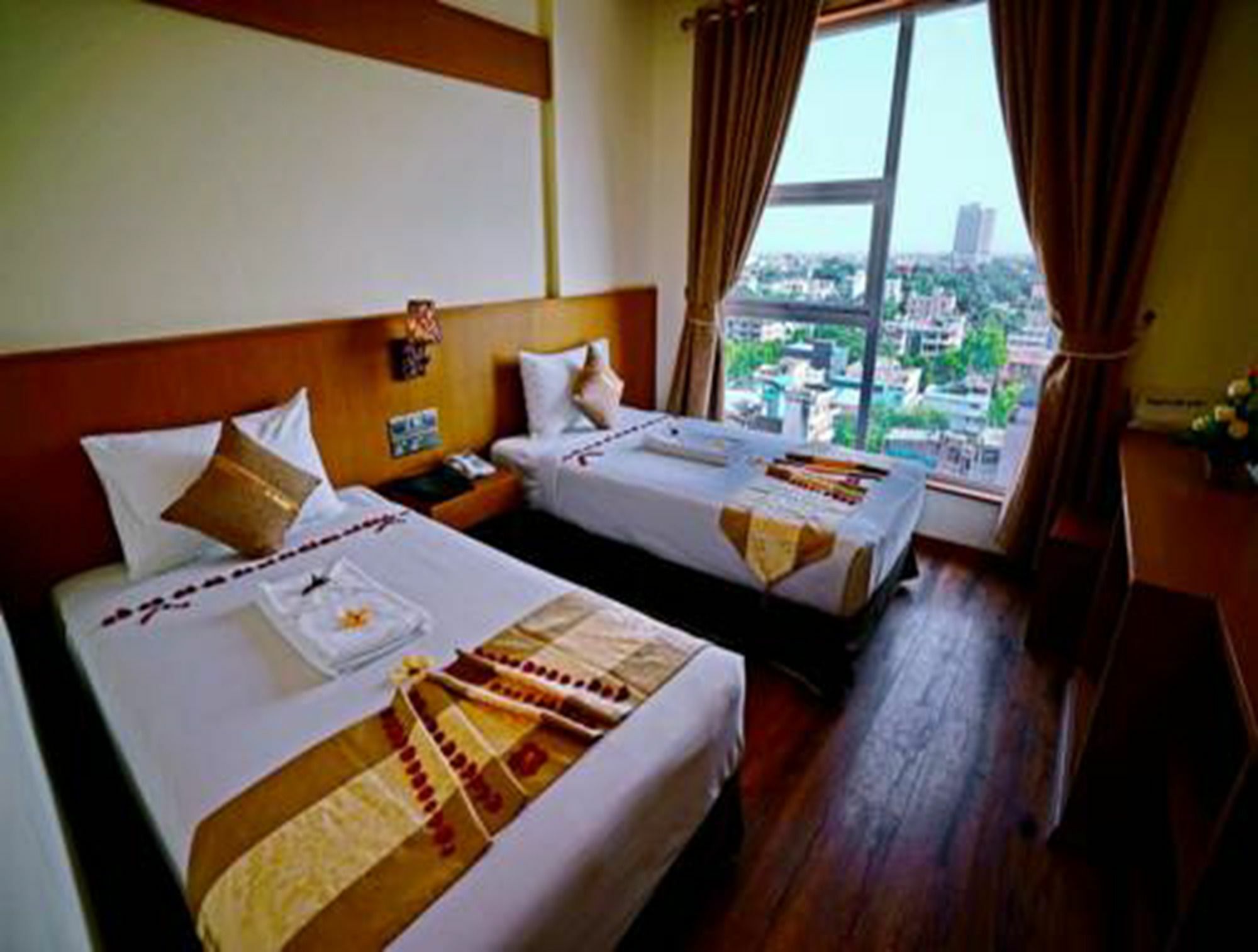 The Hotel Nova Mandalaj Kültér fotó